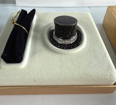 Esteé Lauder Dazzling Gold  Top Hat  Solid Perfume Compact