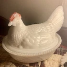 VINTAGE Westmoreland 1950s Milk Glass Hen on Basket