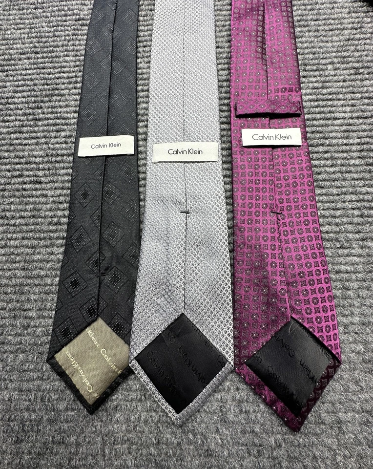 Lote de 3 corbatas Calvin Klein para hombre talla única seda negro gris púrpura estampado geométrico Foto 2 de 4