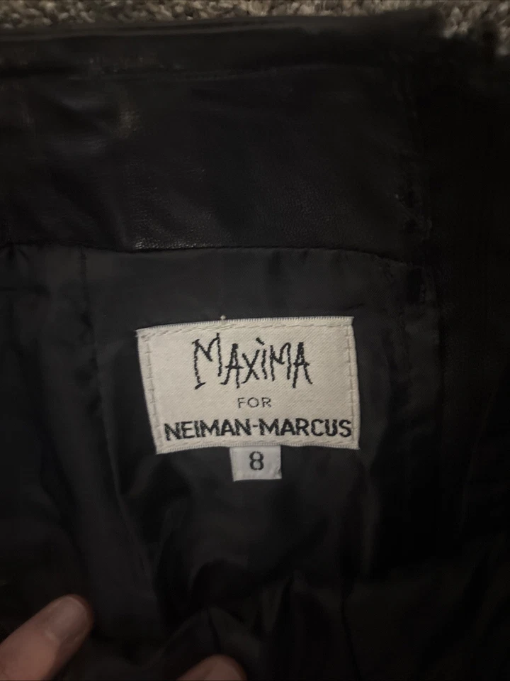 Minifalda Máxima for Neiman Marcus para mujer 8 negra de cuero genuino totalmente forrada Foto 2 de 2