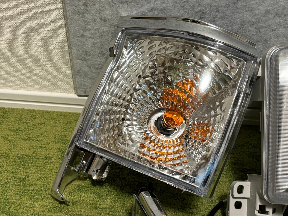Toyota Hiace Van 1993-2004 Headlight Corner Turn Signal Lamp Left Right Pair JDM - Изображение 2 из 4