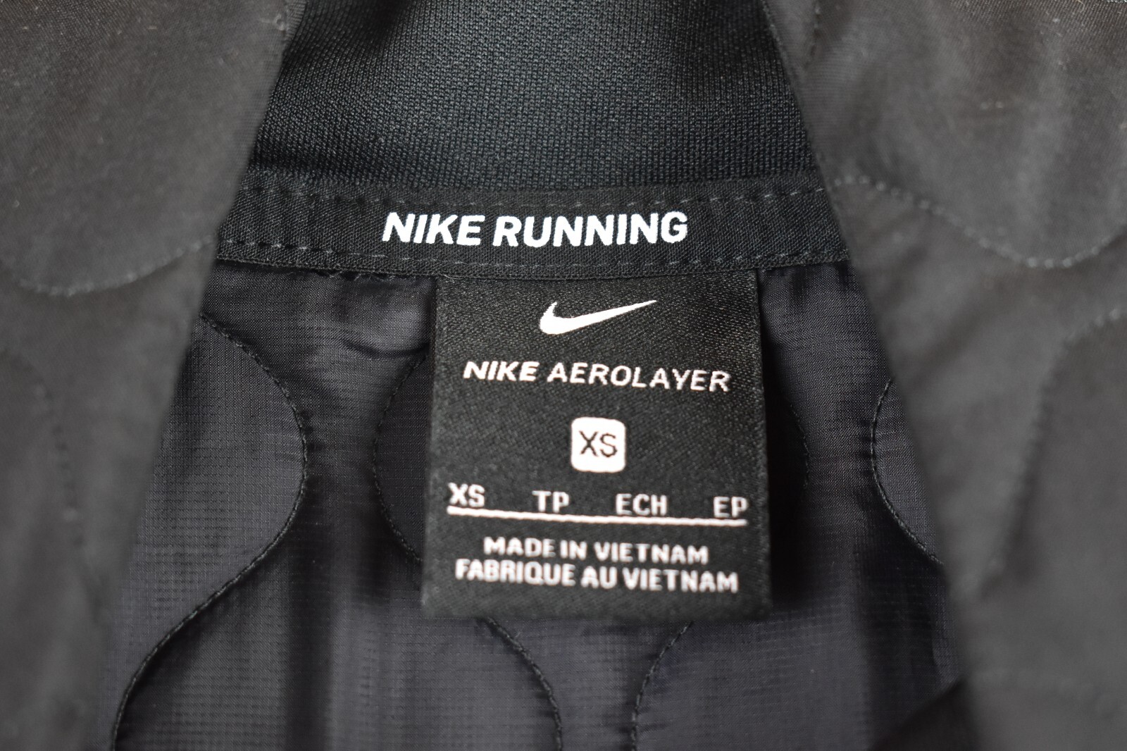 SACAI X NIKE NIKE Giacca a vento nera running taglia XS uomo aerolayer trapuntata sportiva