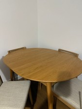 Ercol Teramo small extendable dining table