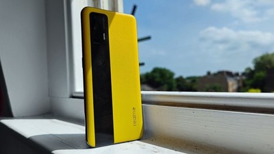 Realme GT 5G - 256GB - Yellow (Unlocked) (Dual SIM)