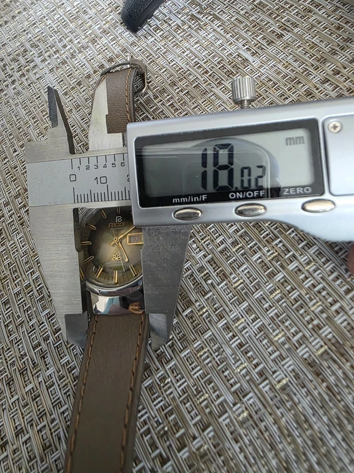 Reloj Vintage Original Ricoh Para Hombre 21J Automático Día/Fecha Marrón/Dorado Esfera Foto 3 de 4