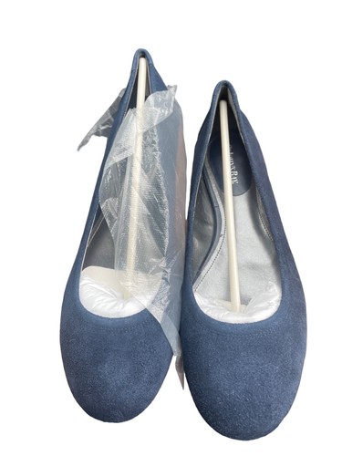 St. John’s Bay Felicca Navy Slip On Leather Flats sz 9.5 - Picture 2 of 7