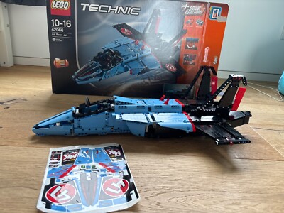 LEGO TECHNIC: Air Race Jet (42066)