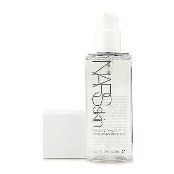 Limpiadores de la piel NARS Loción & Toners