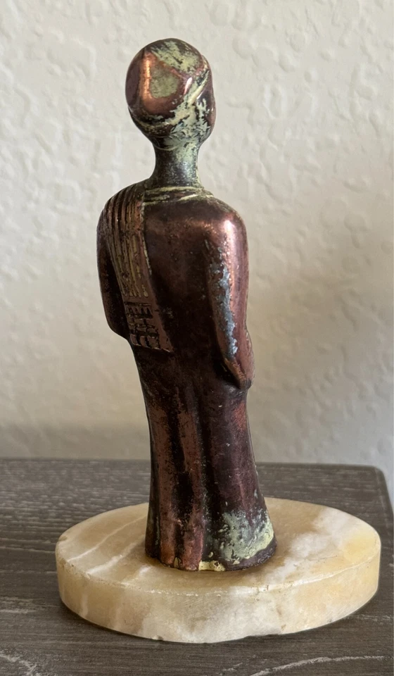 Antigua figura masculina budista de bronce en túnica 7,5" escultura sobre base de mármol Foto 3 de 4