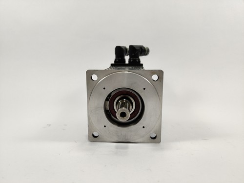 LENZE MCS12H35-RS0B0-B19N-ST5S00N-R0SU 15033246 Servo Motor 2.8kW, 3525 RPM - Picture 4 of 7
