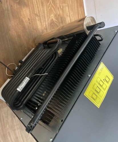 Dometic RH169LD Single Door Fridge 2.12 cu Home Personal Use. Works! 120Volts - Picture 7 of 11