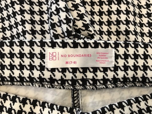 No Boundaries Women’s Slim Fit Crow’s Feet Patterned Back Pockets Pants M (7-9) - Picture 8 of 10