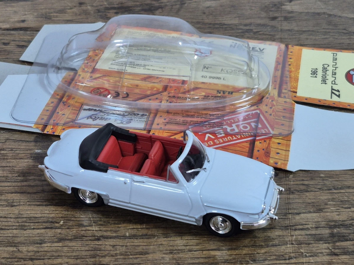 PANHARD PL17 BLEU MINIALUXE PLASTIQUE 1/43 Boutique Loisir et Collection