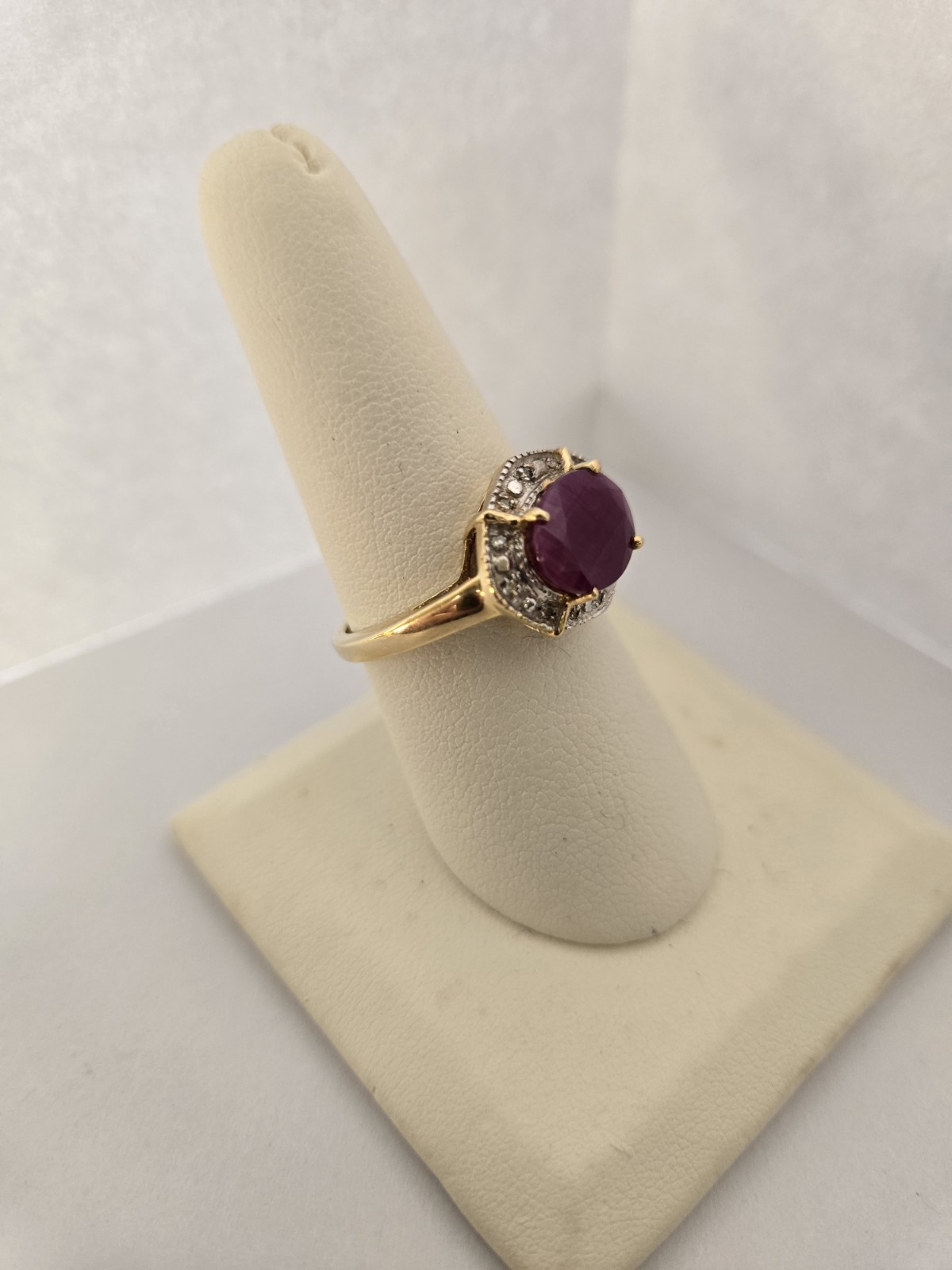 Solid 10k Yellow Gold Ladies Ruby And Diamond Rin… - image 3