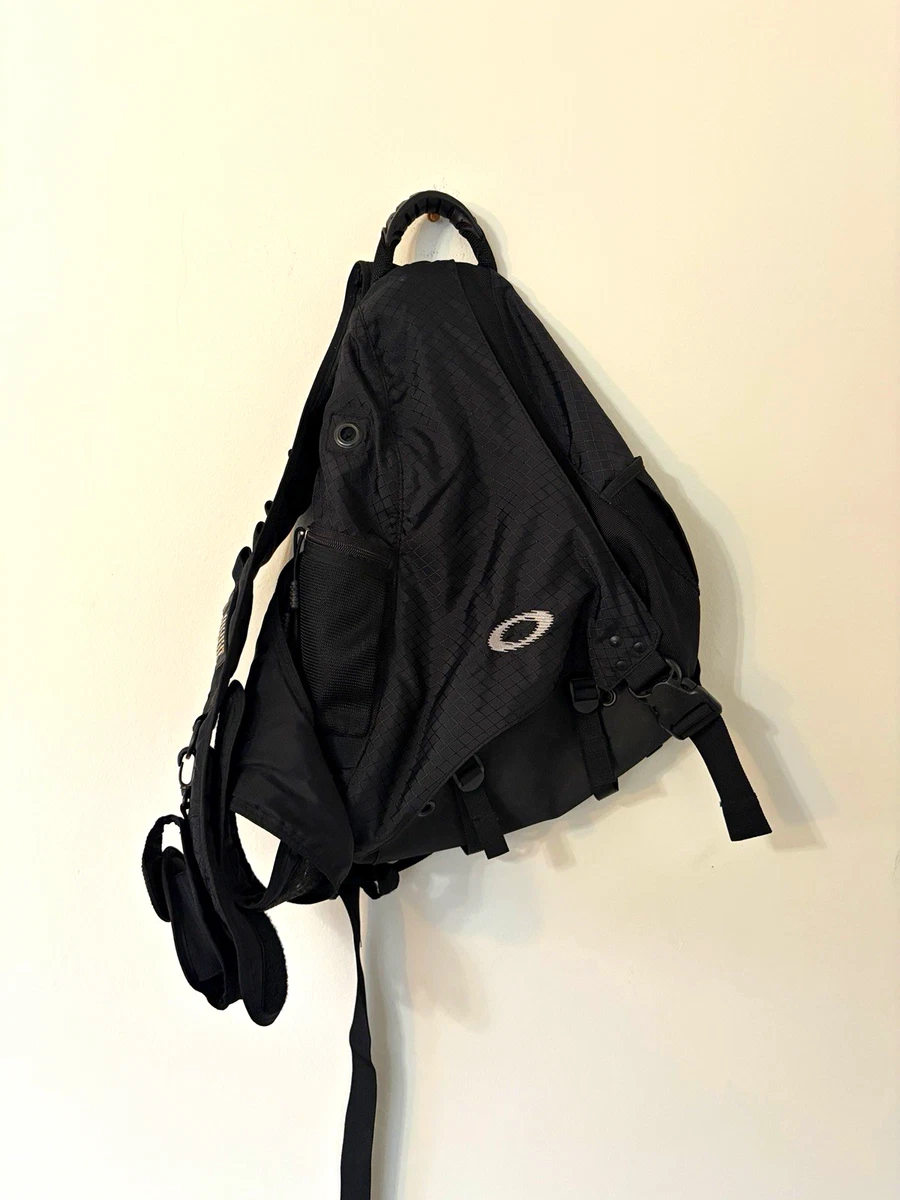 Oakley Messenger Bag for sale | eBay