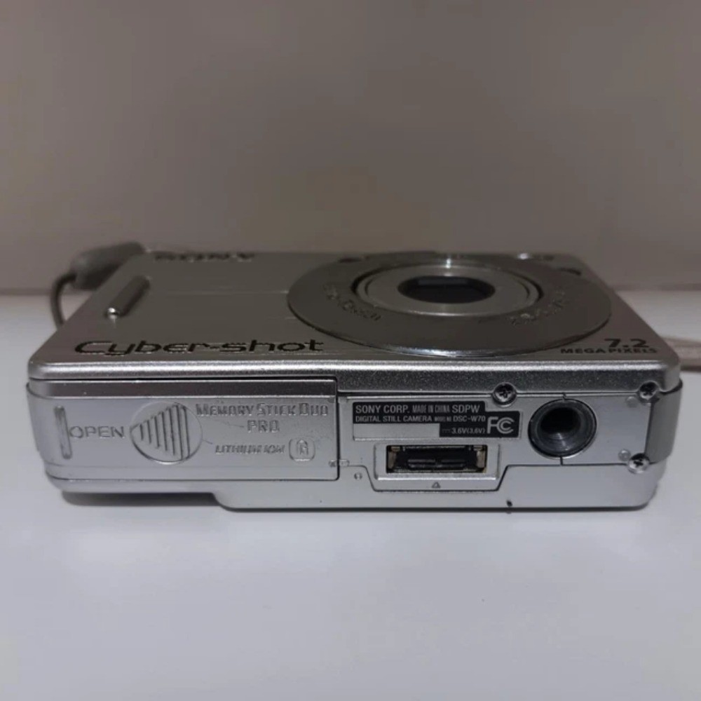 (Silver) DSC-T77 Cyber-shot® Sony HD撮影 シルバー Cyber-shot SONY 10.1-megapixel camera digital デジタルカメラ