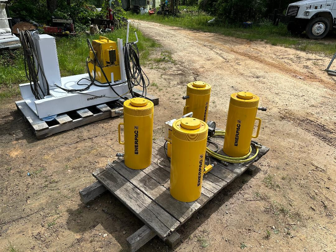 Set of (4) 200Ton, 13" Stroke Enerpac Hydraulic Rams eBay