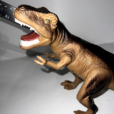Tyrannosaurus Rex Dinosaur Roars and Lights up. Jurassic Park, T-Rex, 15" Long