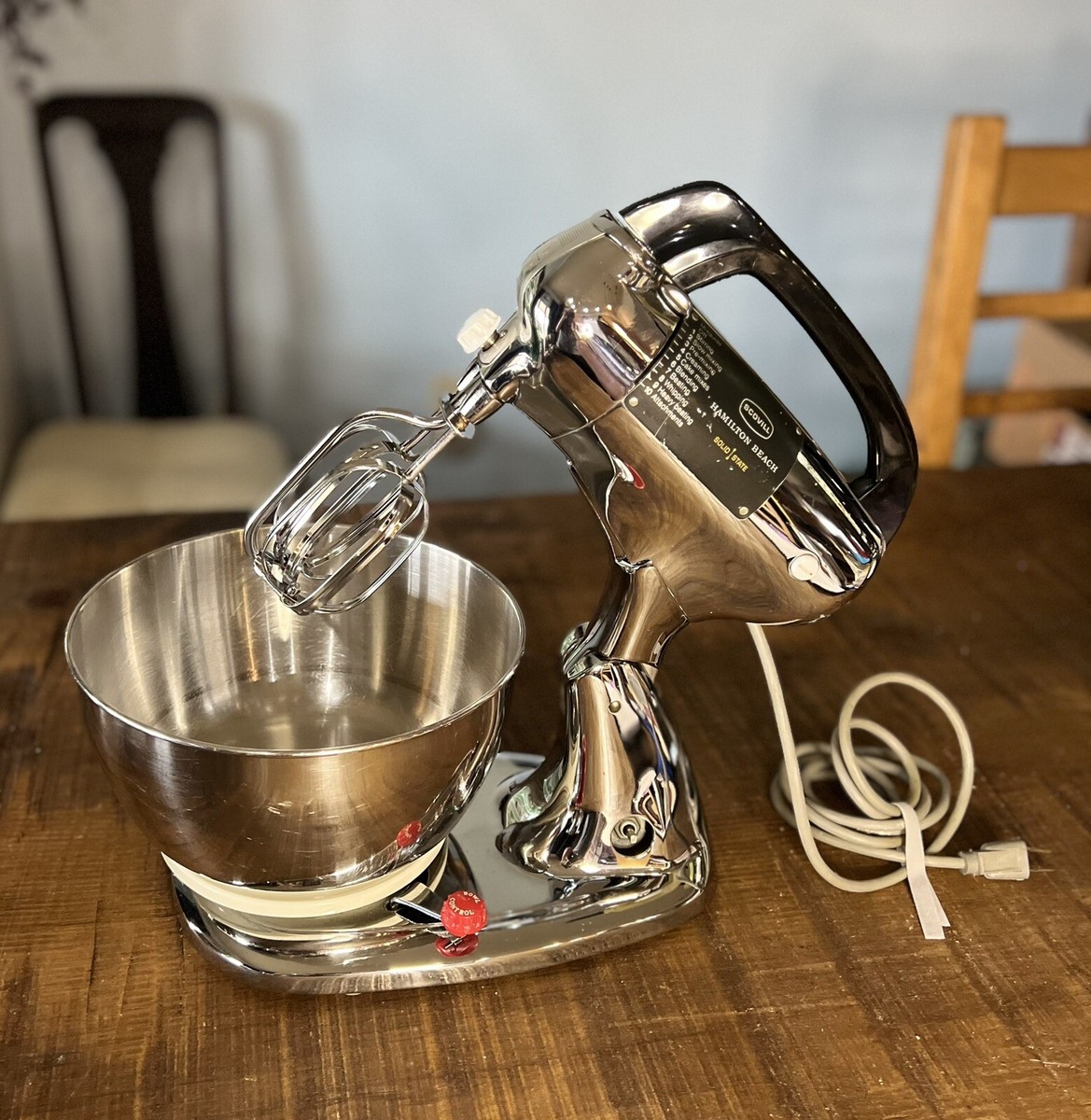 鈴木英人　Figure Of Hamilton Beach Hamilton Beach Model 25 W/ 10-speed Chrome Stand Mixer w/meat