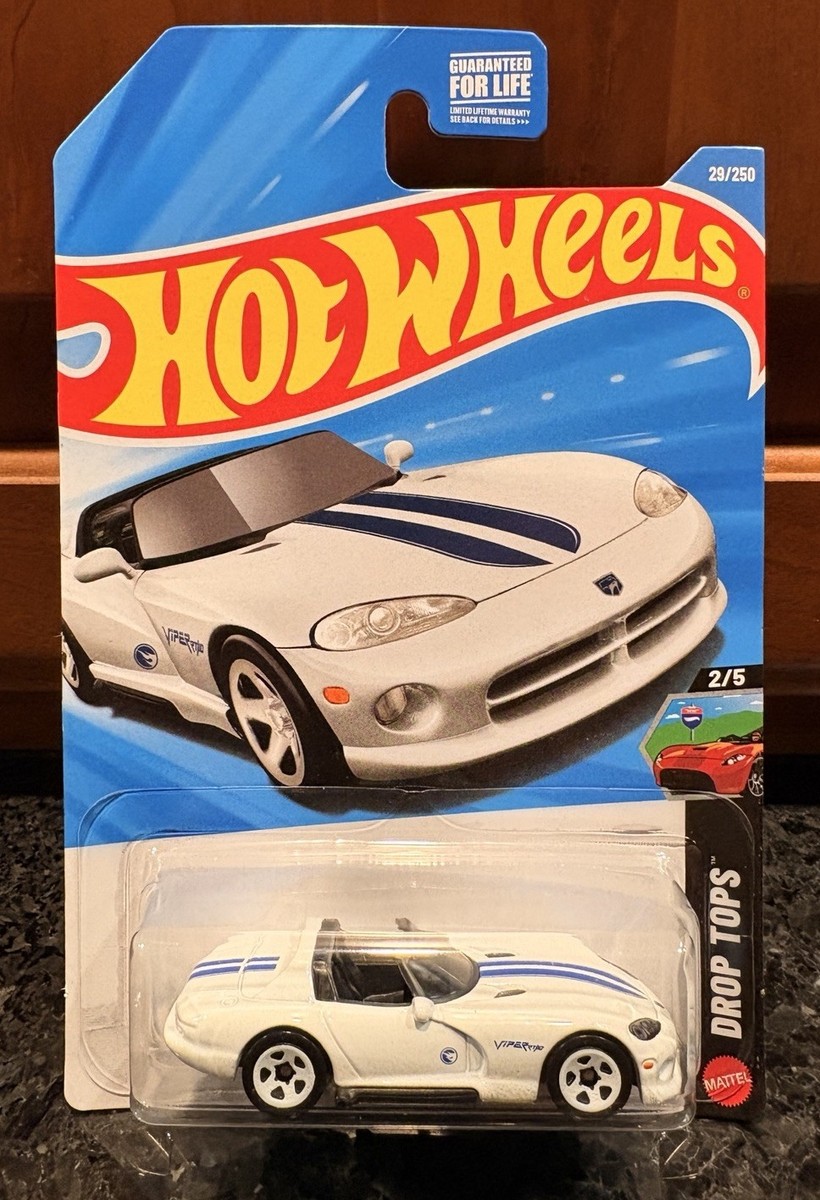 Hot Wheels 2026 Case B '92 Dodge Viper RT/10 RTH Treasure Hunt 29