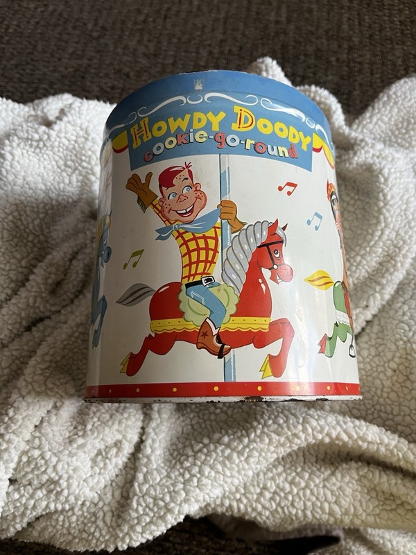 VINTAGE HOWDY DOODY BLUE MAGIC COOKIE TIN 1950’s
