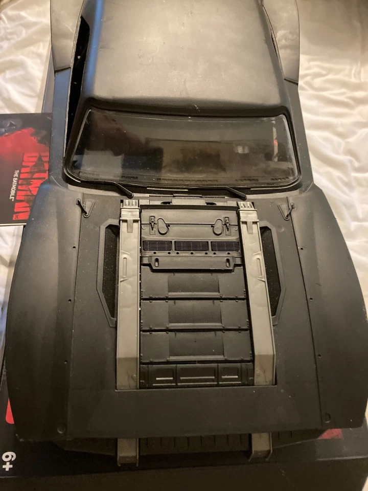 MATTEL DC HOT WHEELS RC THE BATMAN THE BATMOBILE ORIGINAL EDITION IN BOX READ - Image 3 of 4