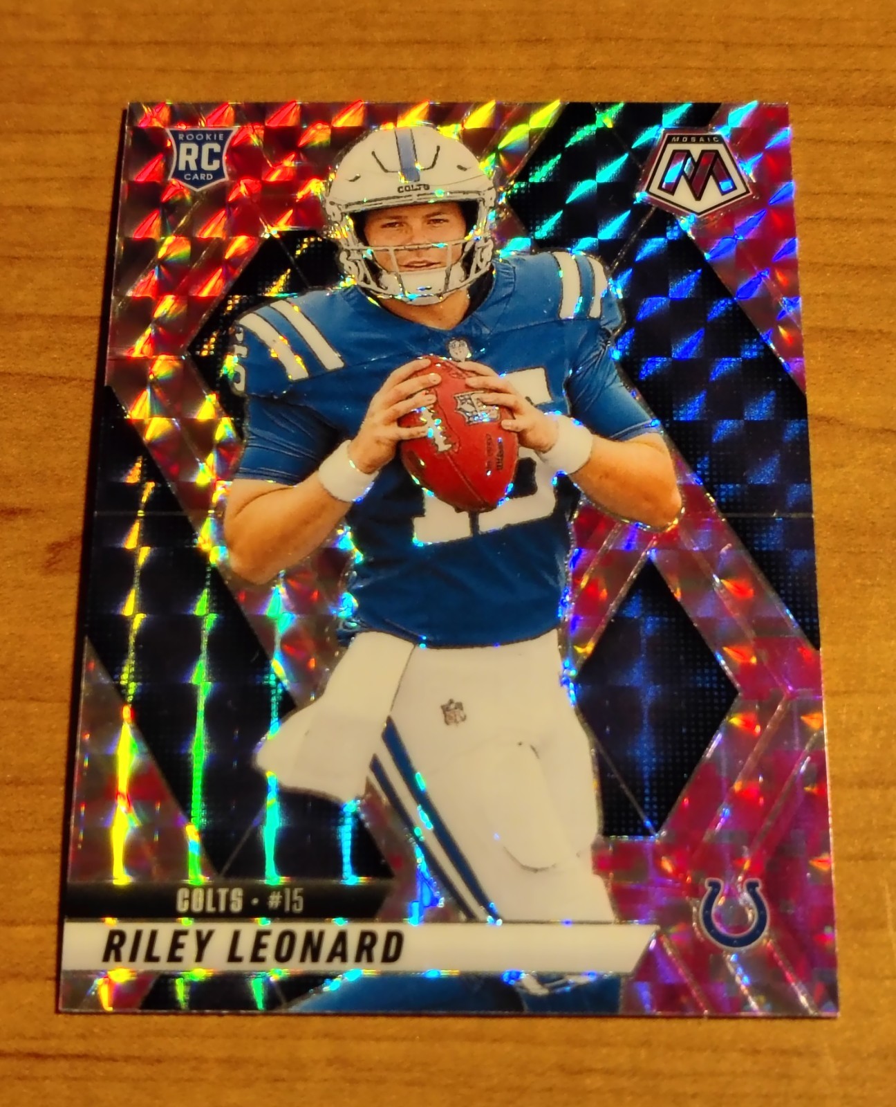 2025 Panini Mosaic - Rookies Riley Leonard #372 Red Camo Mosaic Prizm (RC)