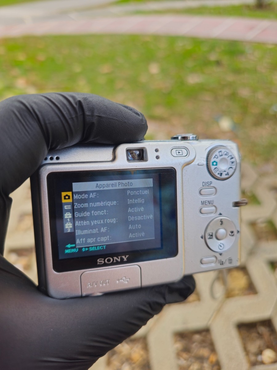 Sony Cyber-shot DSC-W35 7.2MP Digital Camera - Silver for sale