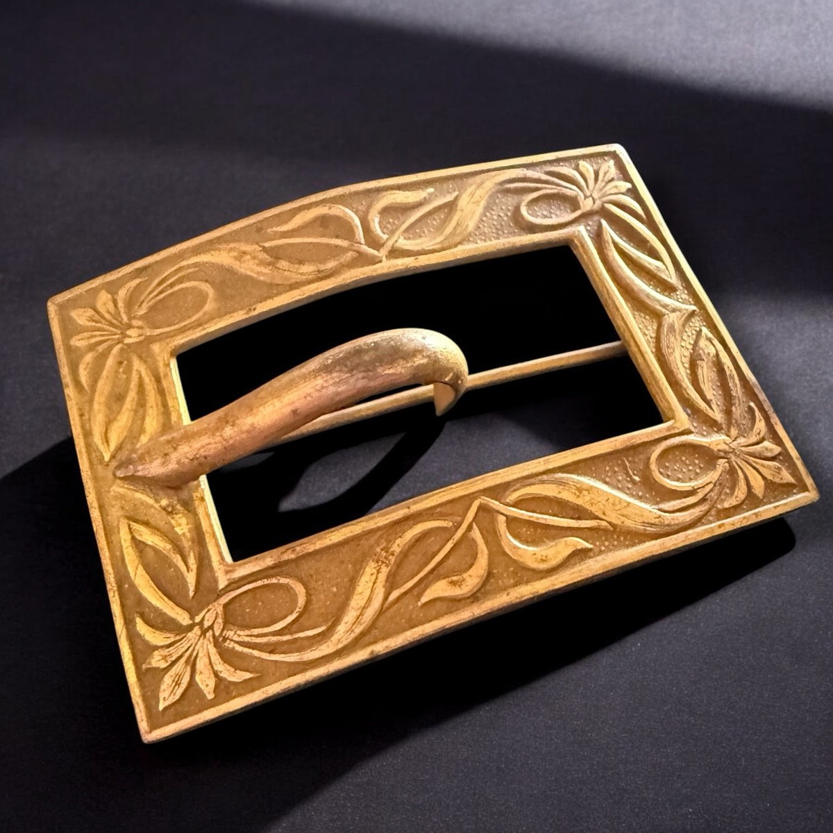 Victorian Sash Buckle Brooch Gold Tone Floral Antique 1890s  display picture 3