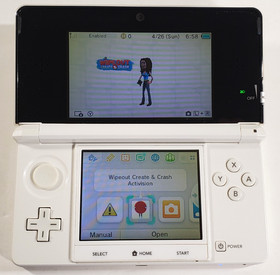 Nintendo 3DS (JPN) Ice White Handheld Console Region Free with 4GB SD & Charger