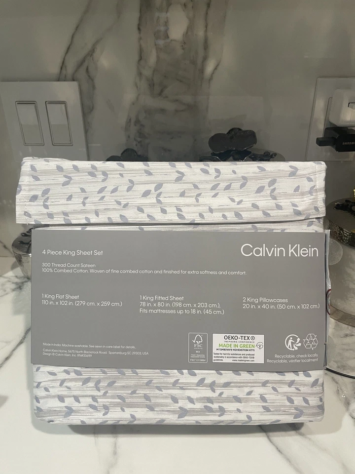 Juego de sábanas Calvin Klein XDP KING 4 piezas hojas azul aguamarina y blanco. ¡Nuevo! Foto 4 de 4