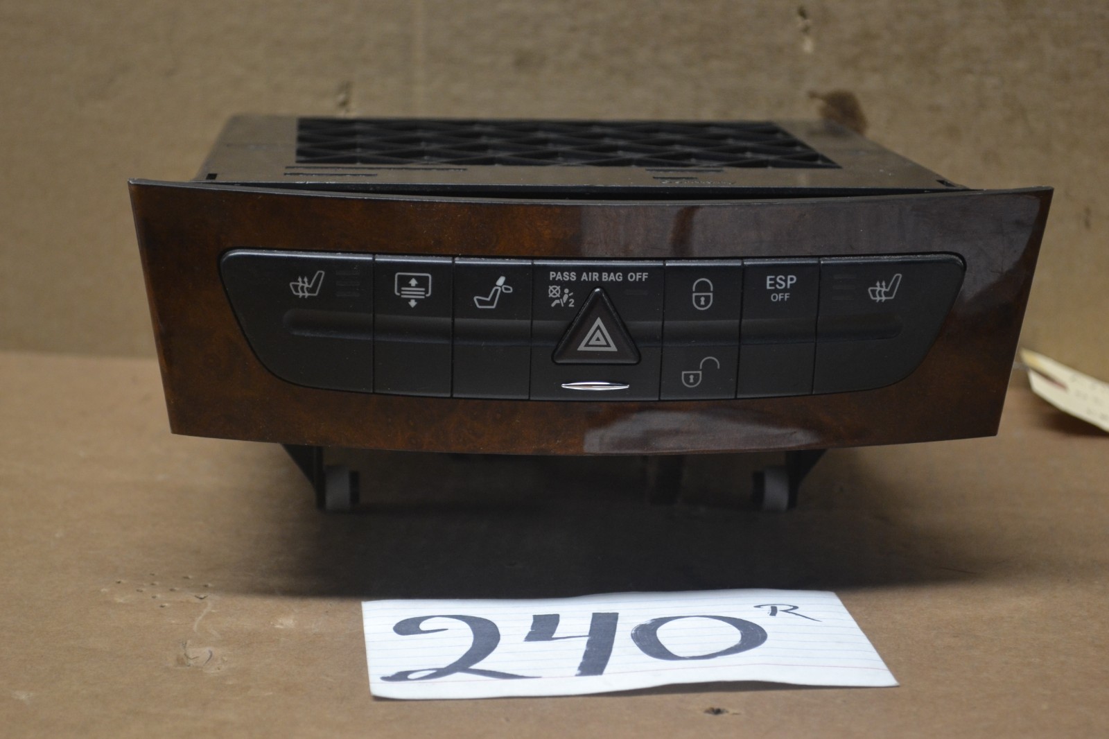03 04 05 06 Mercedes E320 Center Dash Buttons Switch Control Power #240-R 