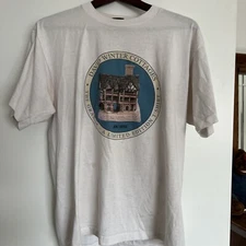 David Winter cottages - The Grange limited edition T-shirt #516/1250￼