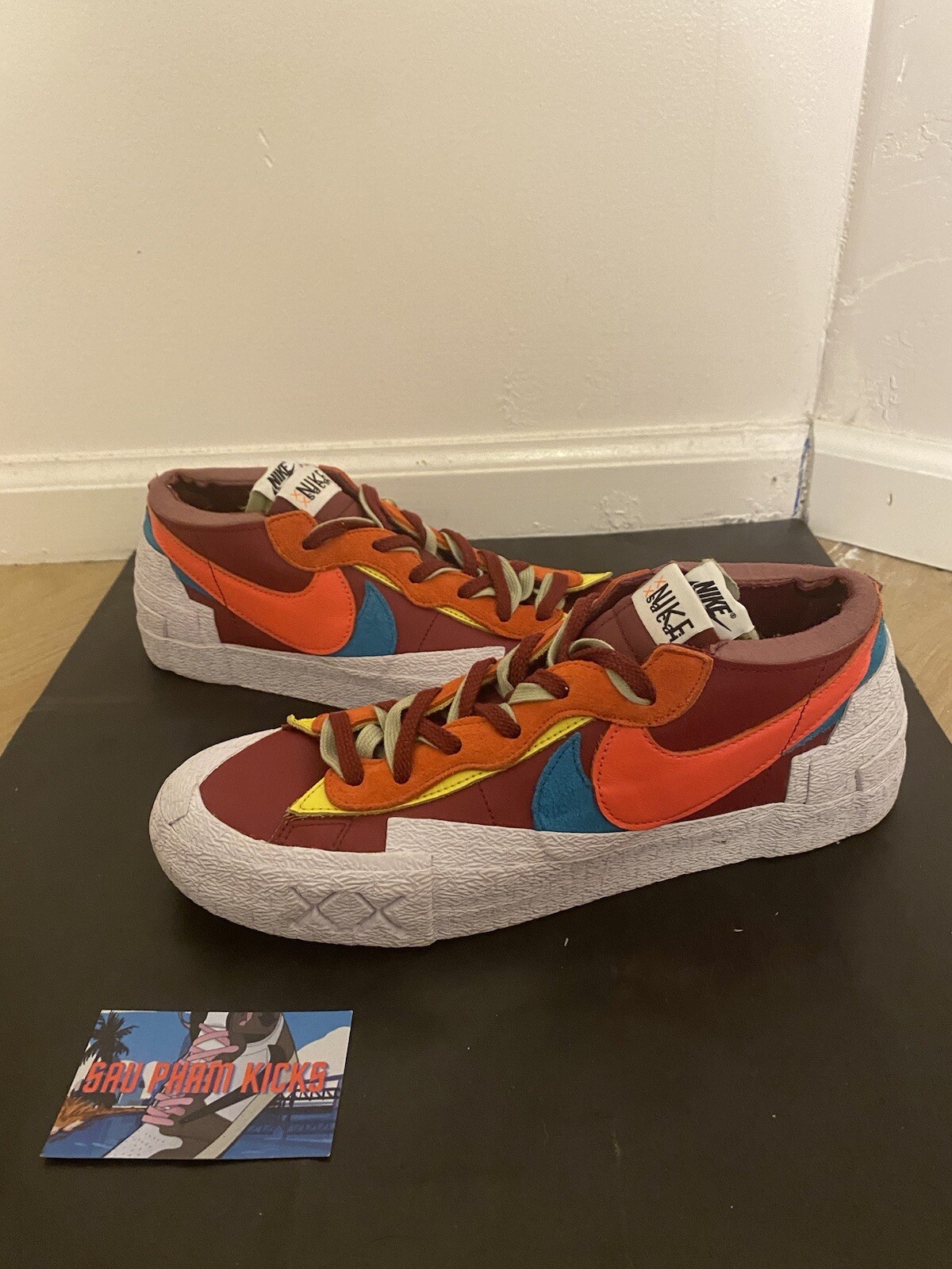SACAI X NIKE Taglia 12 Nike Blazer Low x KAWS x Sacai Team Red 2021 DM7901 600