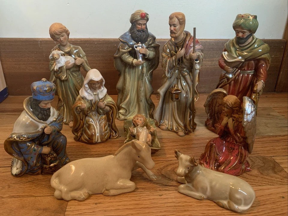 JUEGO DE BELÉN KIRKLANDS POTTERS GARDEN II BONITO ESMALTE FIGURA MÁS ALTA 7 1/2" Foto 4 de 4