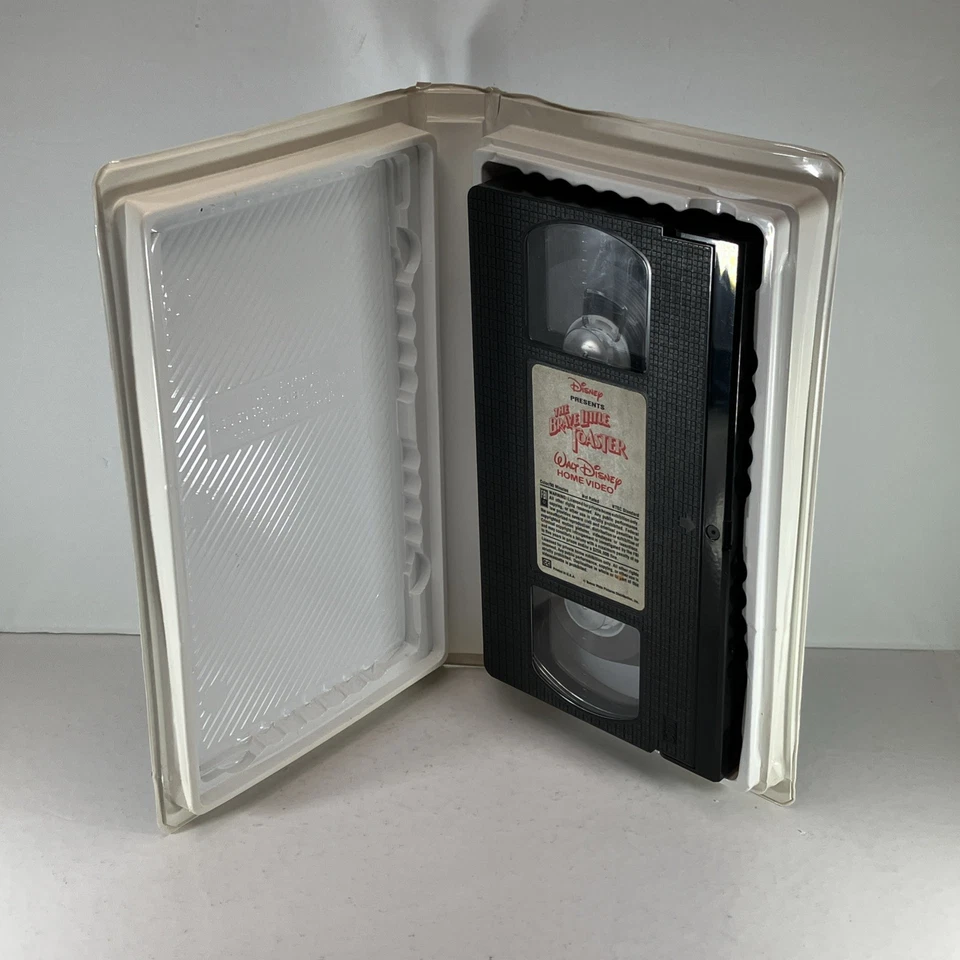 The Brave Little Toaster VHS 1998 Clamshell 1987 Musical Disney Jon Lovitz - Image 4 of 4