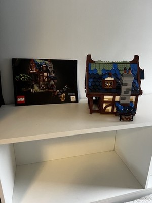 LEGO Ideas Blacksmith Set 21325 (Partial Set)