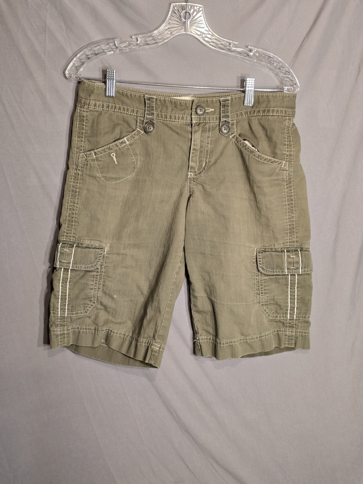 Eddie Bauer Womens Cargo Shorts Size 4 Olive Green Cotton Utility Hiking