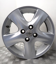 TOYOTA YARIS MK2 15" SILVER ALLOY WHEEL 42611-0D220 (P-741) (2)