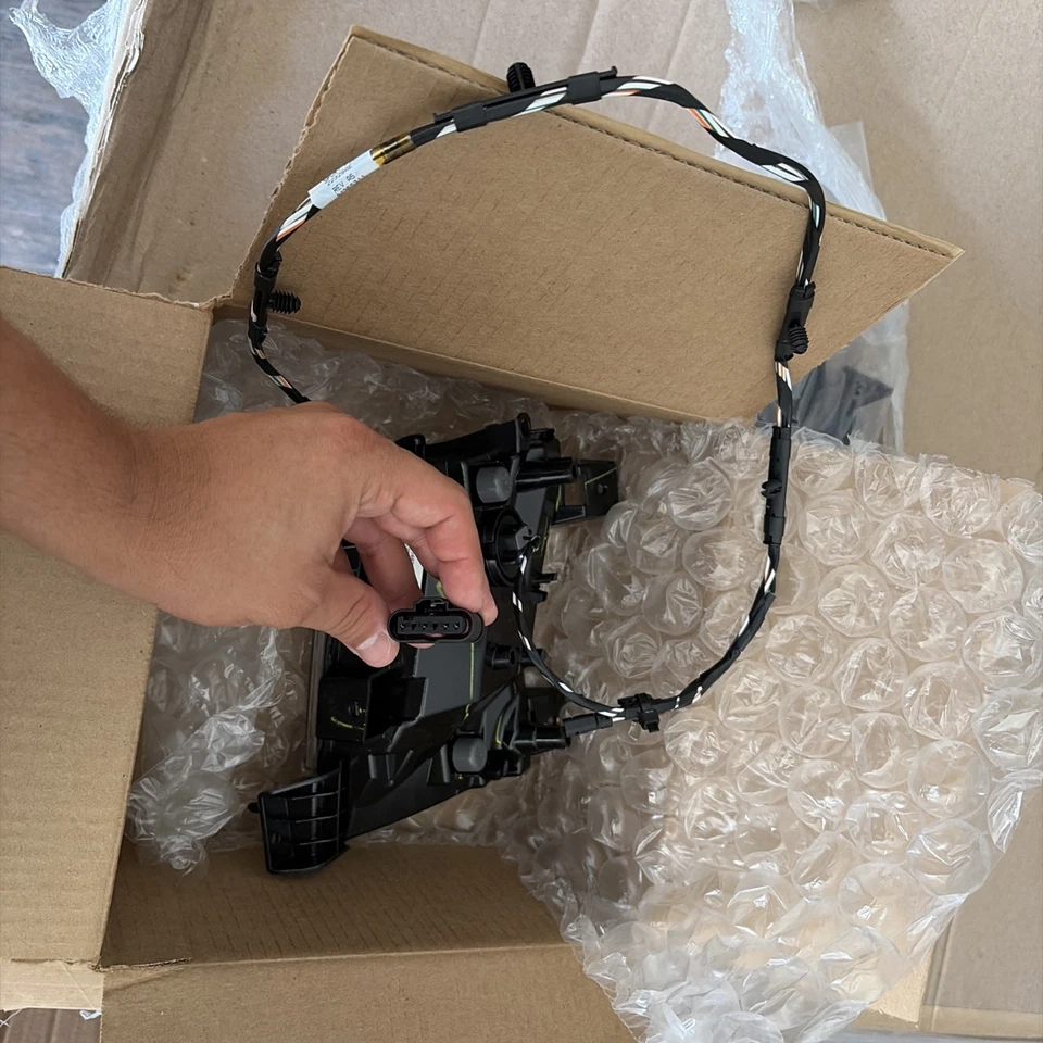 Luz halógena izquierda señal de giro 18-23 Jeep Wrangler 68307245AH OEM nueva Foto 4 de 4