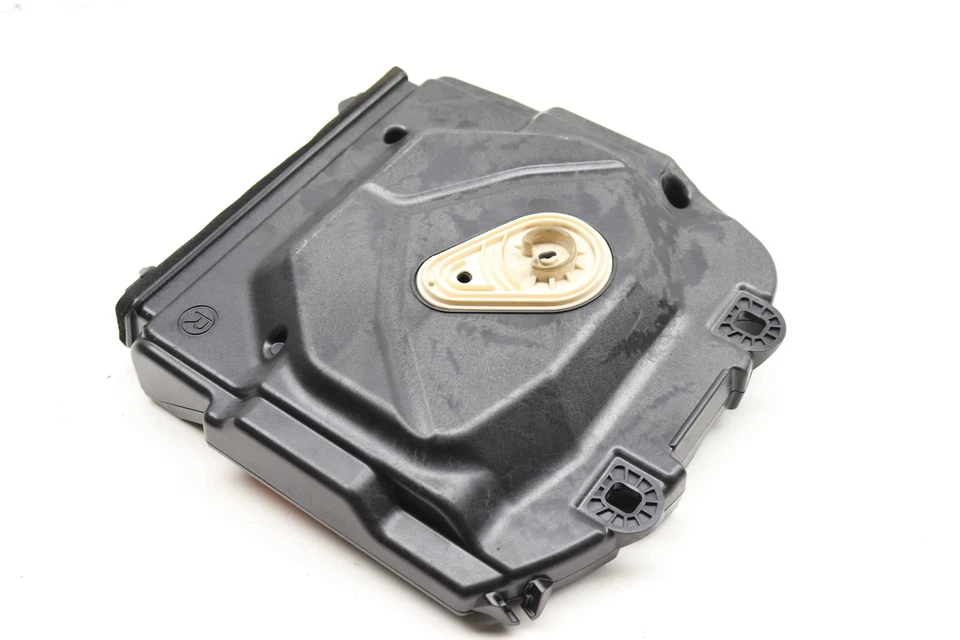 BMW 650I XDRIVE 2012-2018 - Altavoz central derecho subwoofer/woofer (alta alta fidelidad) Foto 2 de 4