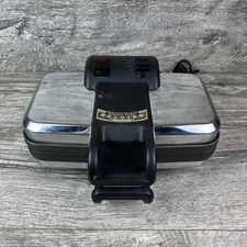 Vitantonio Premier Belgian Waffle Waffler Maker Model # 1550