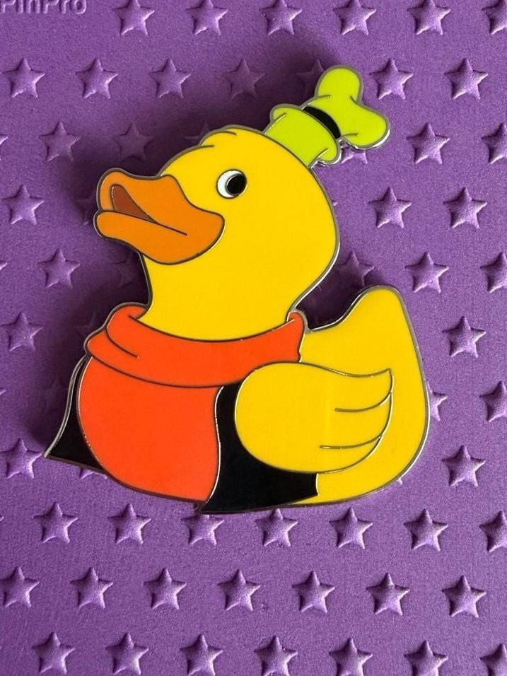 Disney Ducks of Disney Mystery Collection Goofy Rubber Duck Pin
