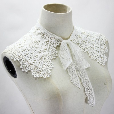 Women's Detachable False Collar – Lace Lapel Choker Necklace – White & Black – Shirt Accessory