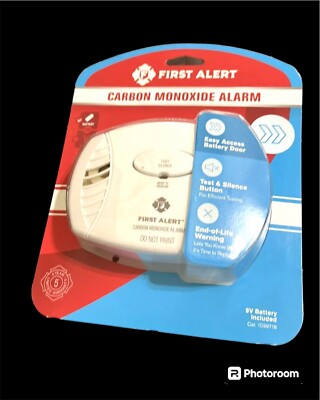 *First Alert CO400 Carbon Monoxide (CO) Detector, Battery Operated Alarm, 1-Pack