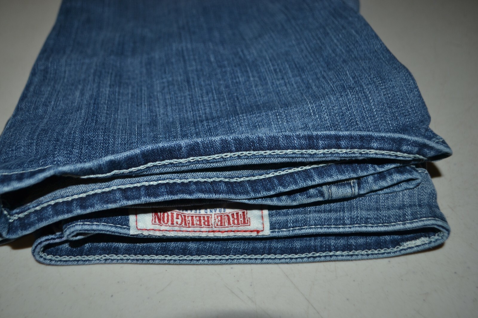 True Religion Women's Bootcut No Pocket Flaps Blue Denim Jeans Sz 31x33 thumbnail 12