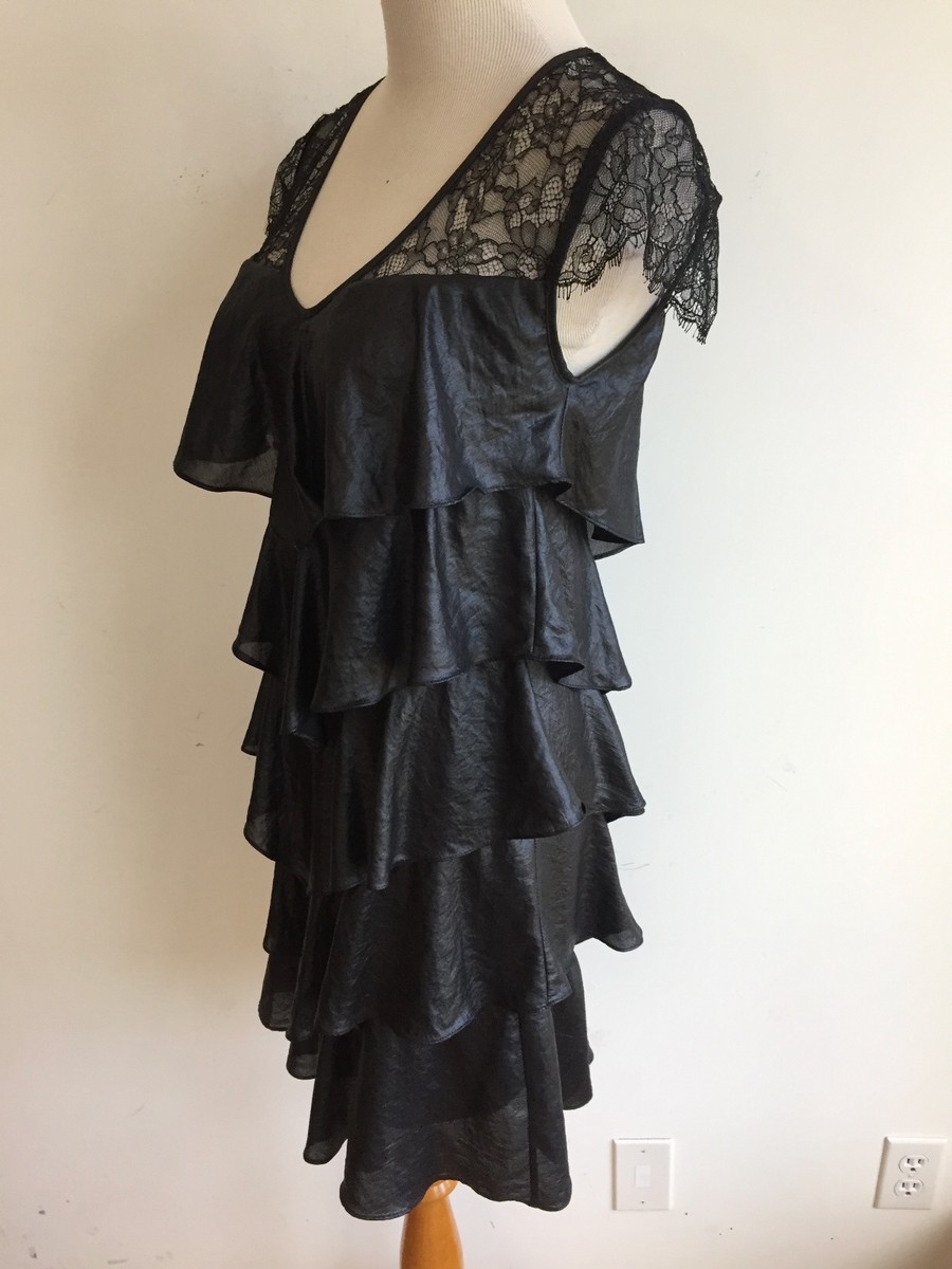 残り僅か！【BCBG MAXAZRIA】Cape Sleeve Midi Dress BCBG MAXAZRIA Lacy Cap Sleeve Dress Cascading Tiered Ruffles