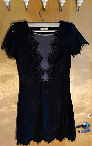 Hoity Toity Boutique Black Lace Sheath Dress Sheer V-Neck Zip Short Sleeve M