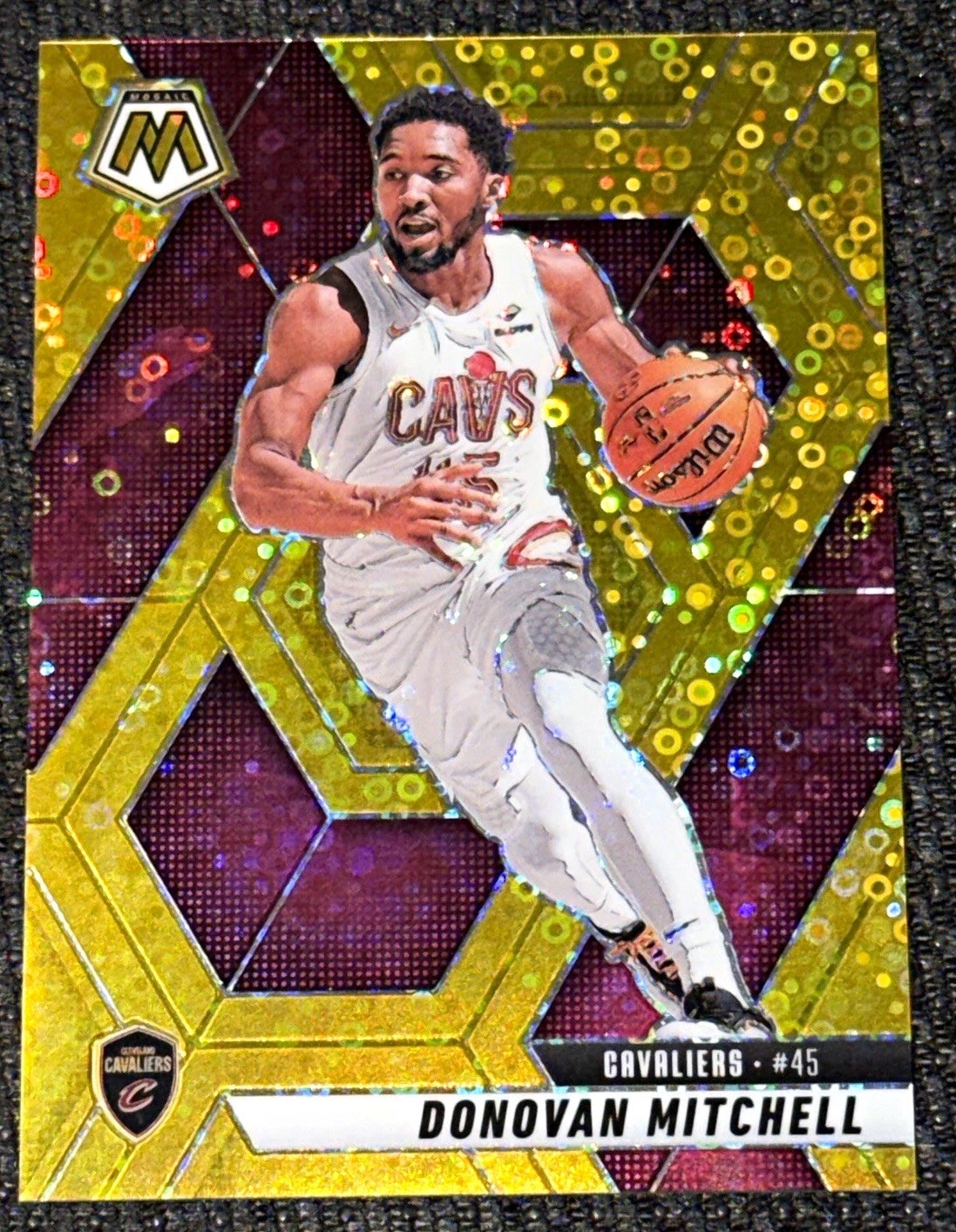 Donovan Mitchell 2024-25 Panini Mosaic Fast Break Gold Prizm /10! #102 Cavs 