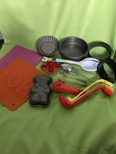 CHARITY.   Bundle Of Various Melamine Kitchen Utensils Measures etc